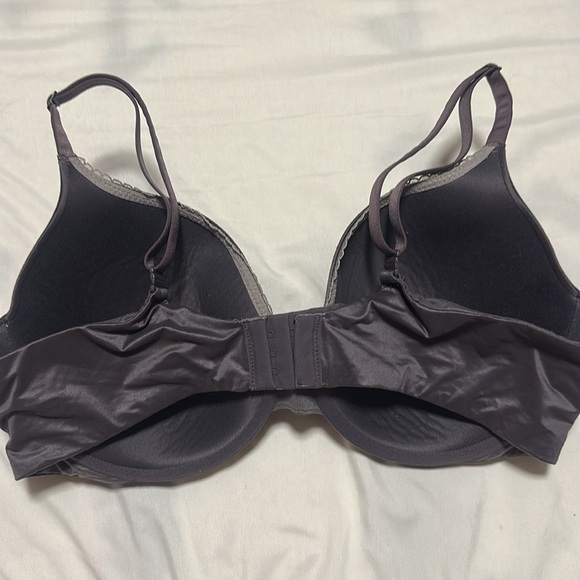 Victoria’s Secret Lined Perfect Coverage Bra Size 38D - Picture 3 of 4